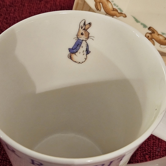 Beatrix Potter PETER RABBIT Queens Kitchen Tea Cup Coffee Mug 3.5" Tall 2009 - Picture 5 of 8